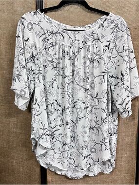 Ann Taylor Loft Navy White Blouse Floral Ivy